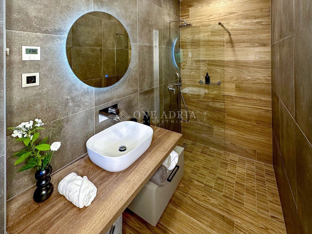 House For sale - PRIMORSKO-GORANSKA MOŠĆENIČKA DRAGA