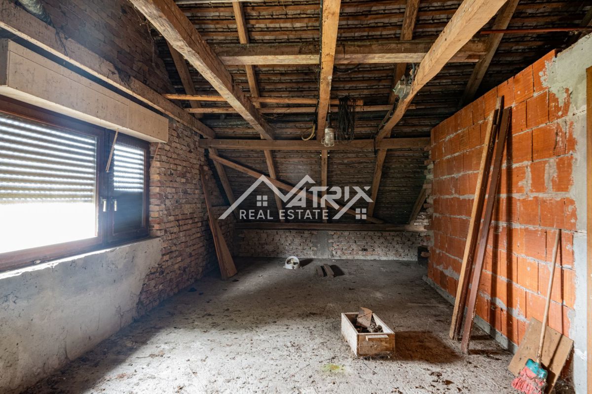 Haus Zu verkaufen - OSJEČKO-BARANJSKA VALPOVO