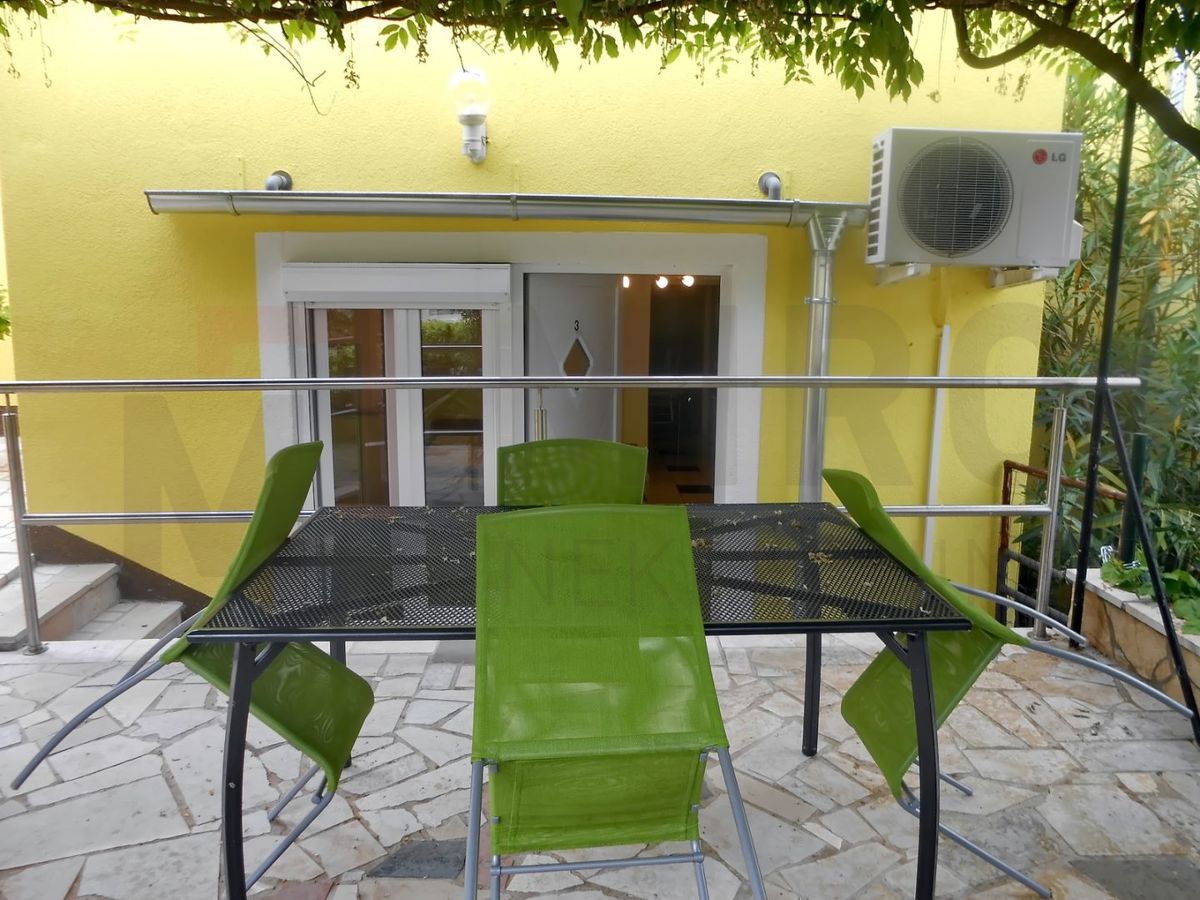 Apartment Zu verkaufen - Primorsko-goranska Krk - foto 1/10