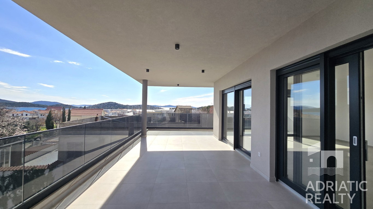Flat For sale - ŠIBENSKO-KNINSKA TRIBUNJ