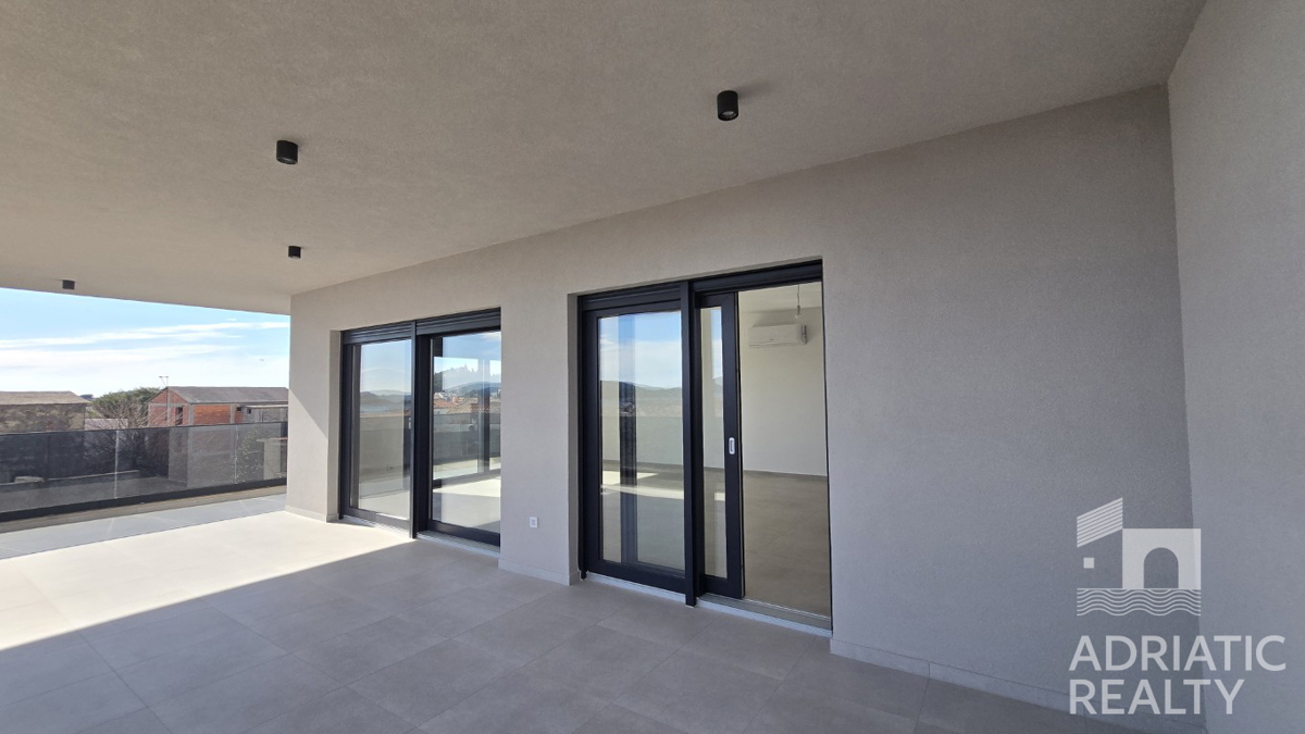 Flat For sale - ŠIBENSKO-KNINSKA TRIBUNJ