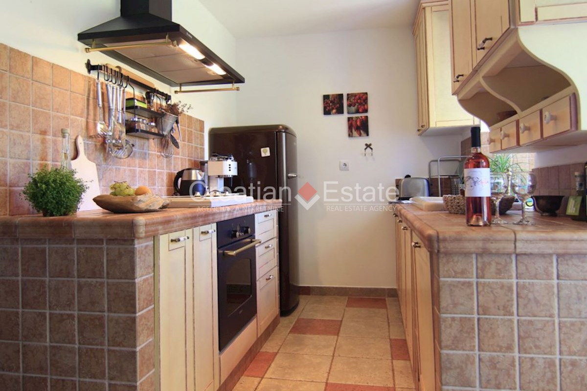 House For sale - SPLITSKO-DALMATINSKA BRAČ