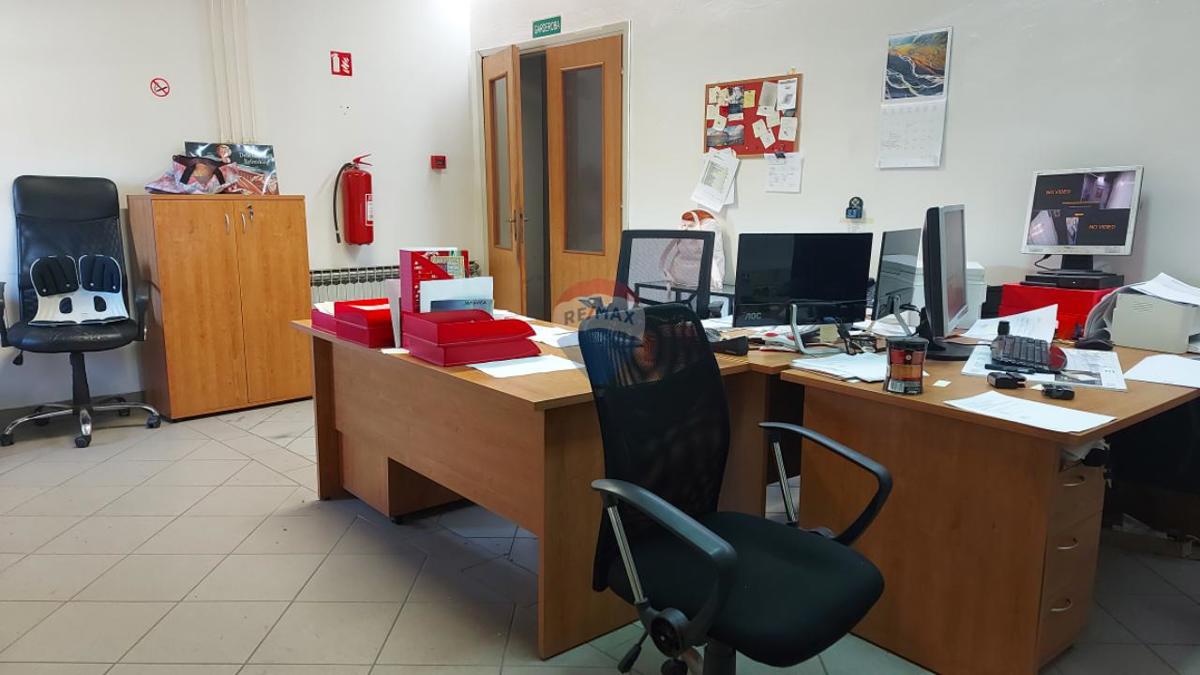 Poslovni prostori Za najem - PRIMORSKO-GORANSKA RIJEKA
