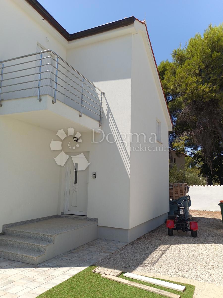 Flat For sale - ŠIBENSKO-KNINSKA VODICE