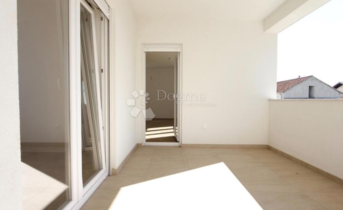 Flat For sale - šibensko-kninska Vodice - foto 3/33
