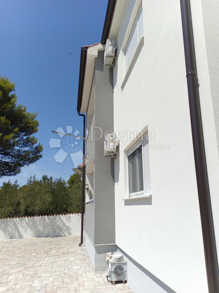 Flat For sale - ŠIBENSKO-KNINSKA VODICE