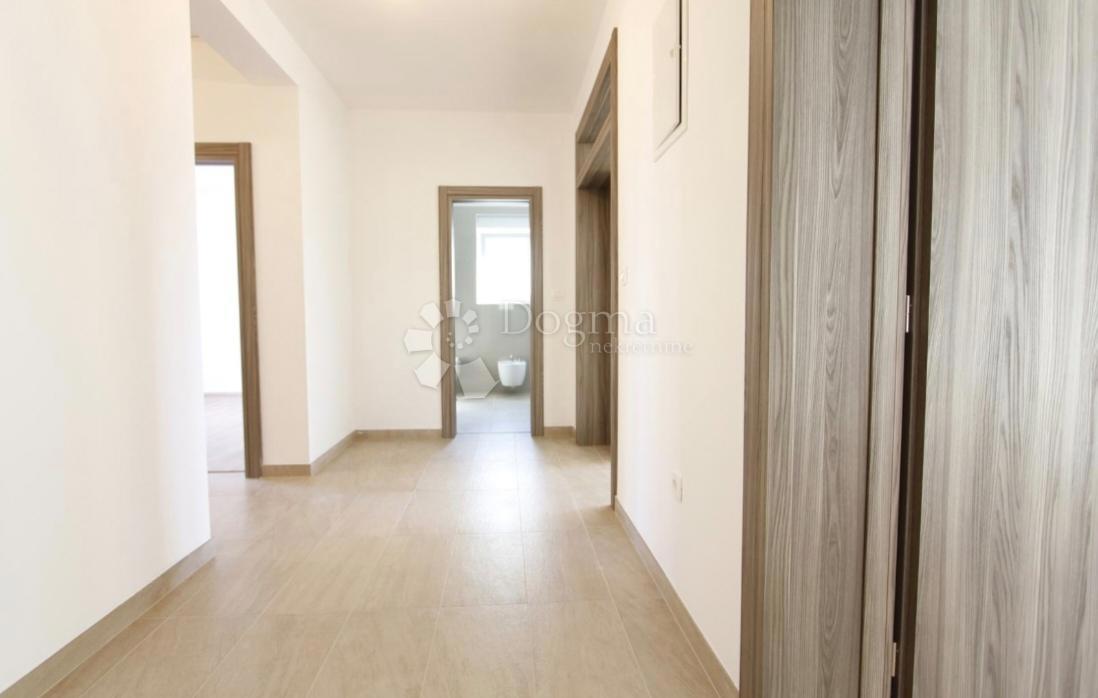 Flat For sale - ŠIBENSKO-KNINSKA VODICE