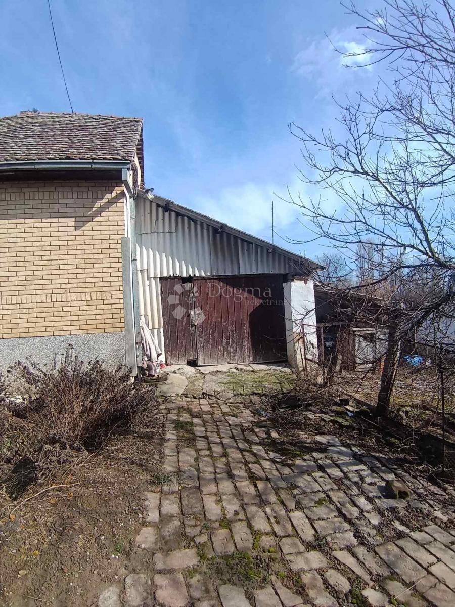 Kuća Na prodaju - OSJEČKO-BARANJSKA KNEŽEVI VINOGRADI