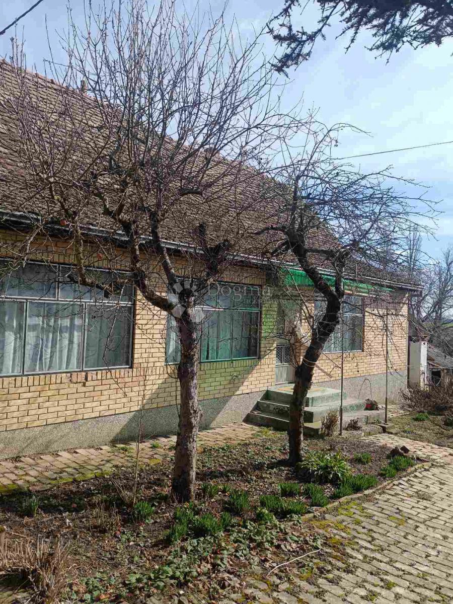 Kuća Na prodaju - OSJEČKO-BARANJSKA KNEŽEVI VINOGRADI
