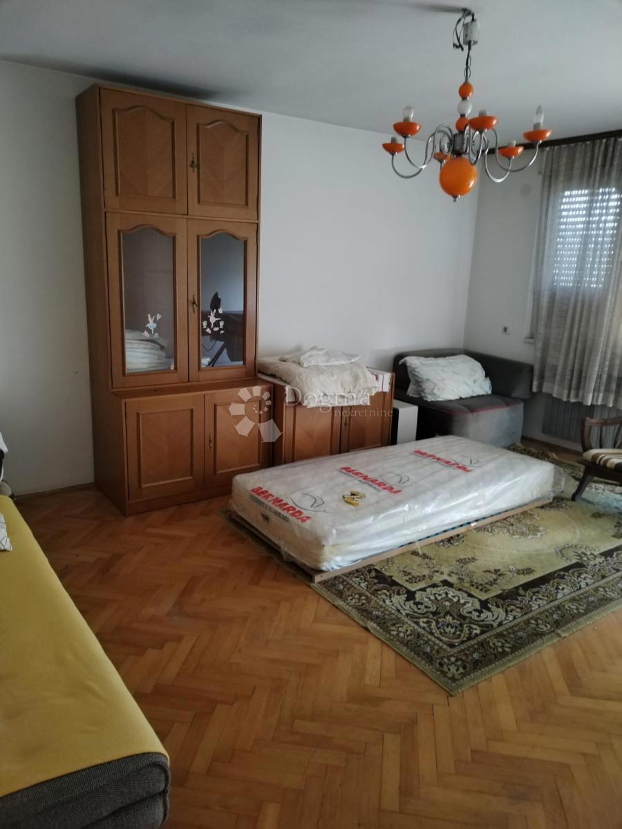 Kuća Na prodaju - KARLOVAČKA KARLOVAC