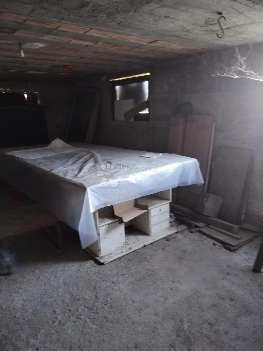 Kuća Na prodaju - KARLOVAČKA KARLOVAC