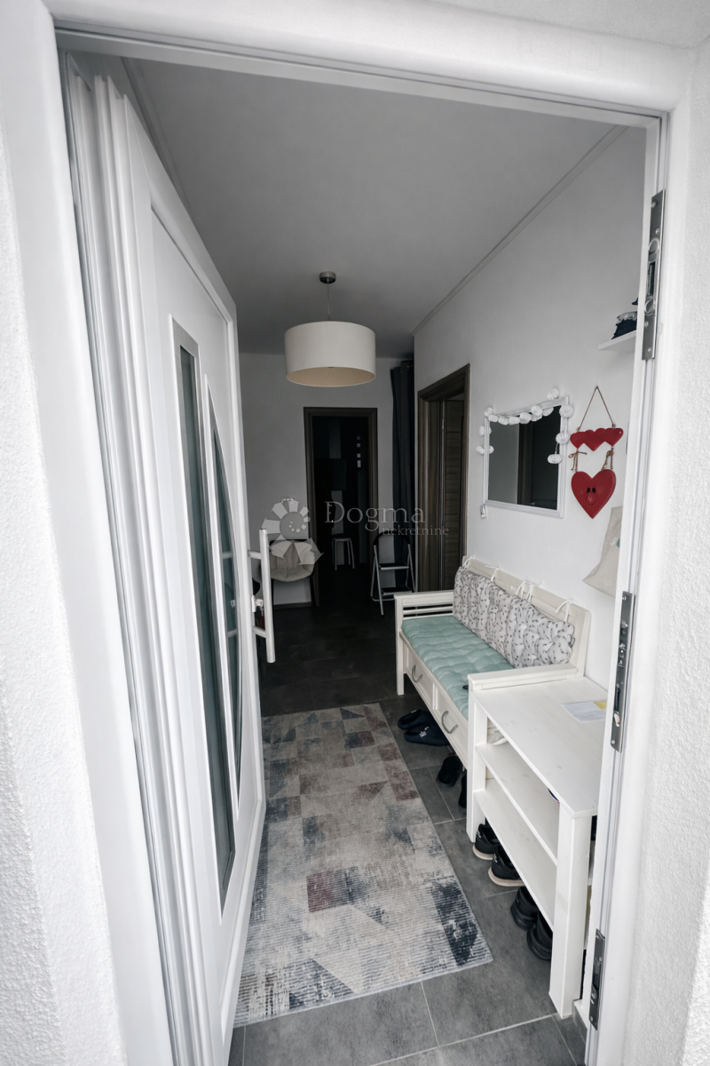 Flat For sale - ŠIBENSKO-KNINSKA VODICE