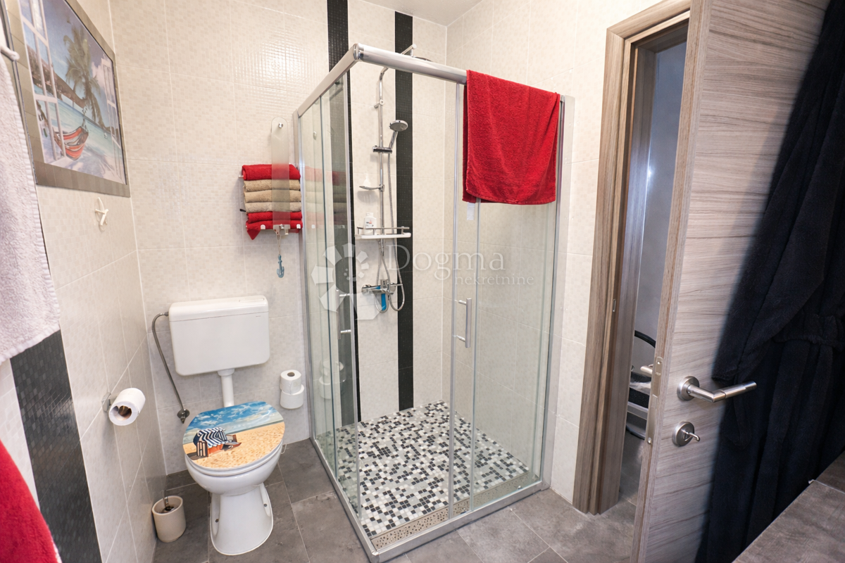 Flat For sale - ŠIBENSKO-KNINSKA VODICE