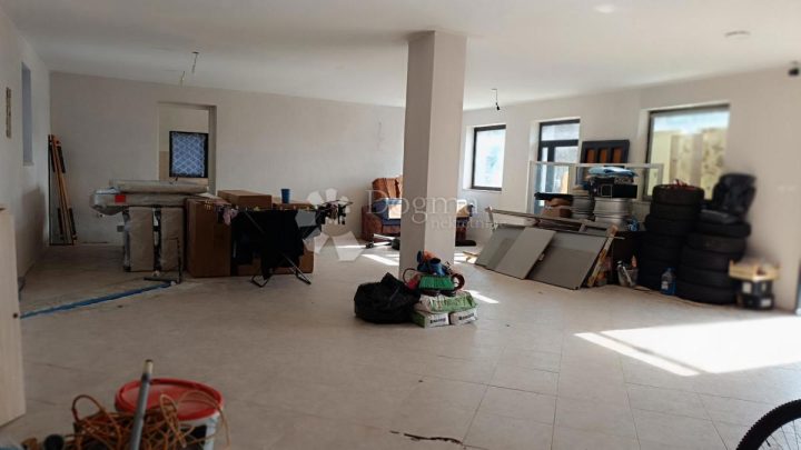 Lokal użytkowy do wynajęcia 126 m² – Čavle