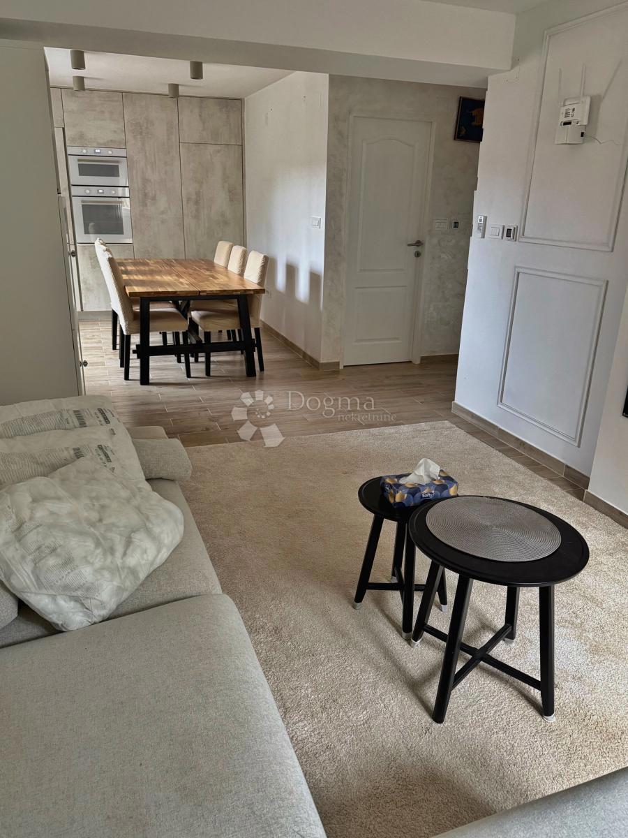 Apartment Zu verkaufen - SPLITSKO-DALMATINSKA VIS