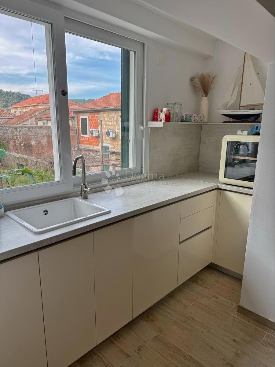 Apartment Zu verkaufen - SPLITSKO-DALMATINSKA VIS