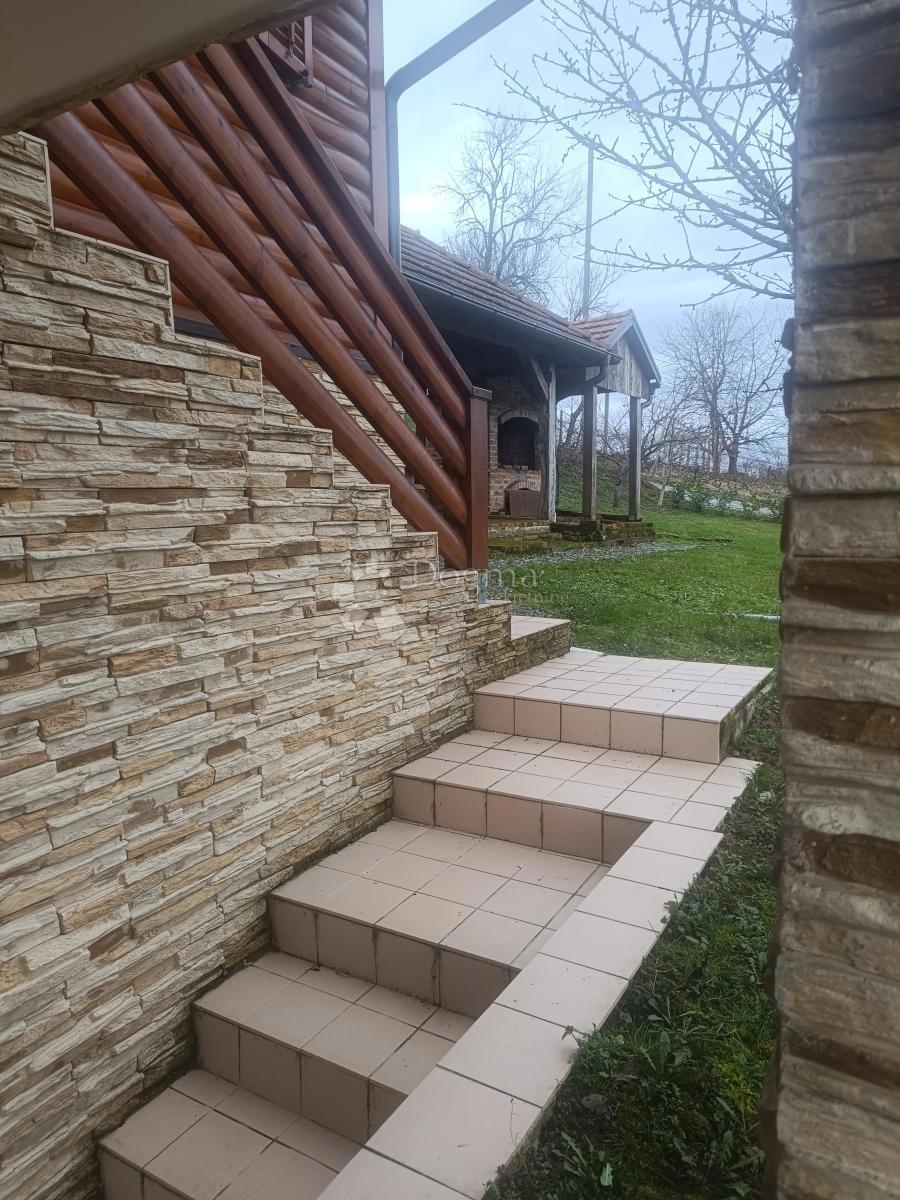 Dom Na predaj - ZAGREBAČKA KLOŠTAR IVANIĆ