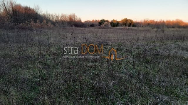 Parcela Na predaj - Istarska Marčana - foto 1/3