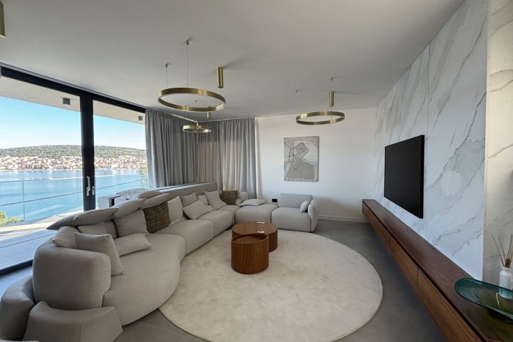 Dom na sprzedaż 305 m² – Čiovo