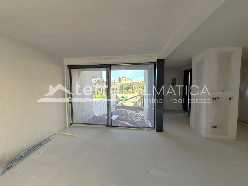 Maison À vendre - ŠIBENSKO-KNINSKA TRIBUNJ
