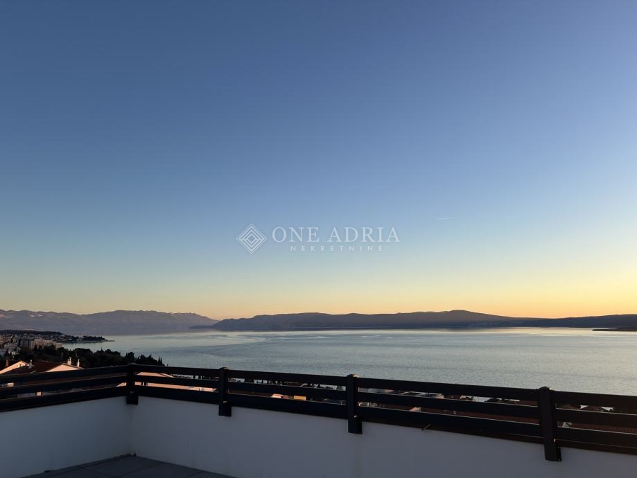 Stan Na prodaju - PRIMORSKO-GORANSKA CRIKVENICA