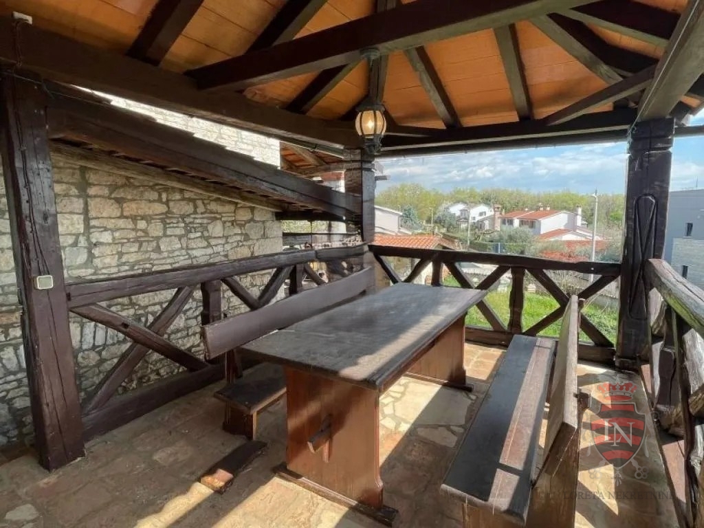Maison À vendre - ISTARSKA TAR-VABRIGA
