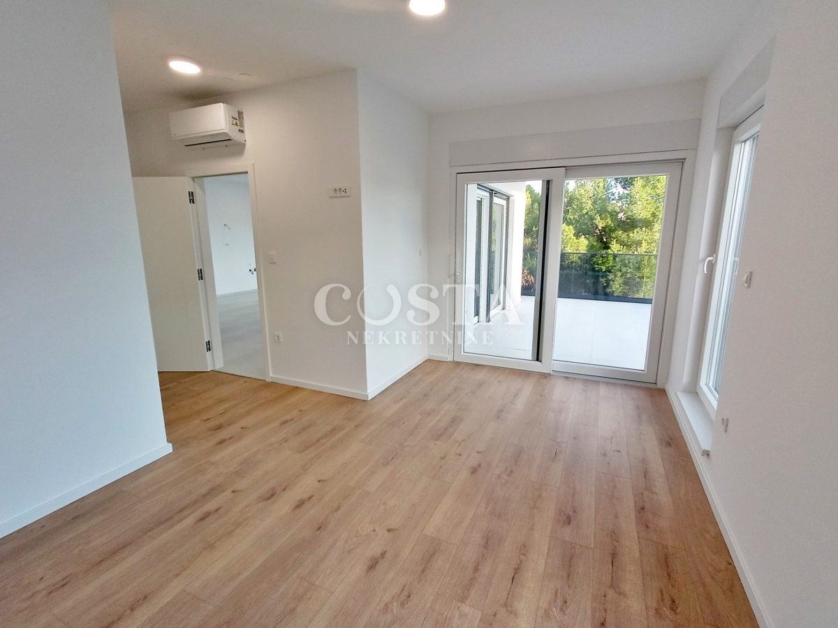 Flat For sale - ŠIBENSKO-KNINSKA VODICE