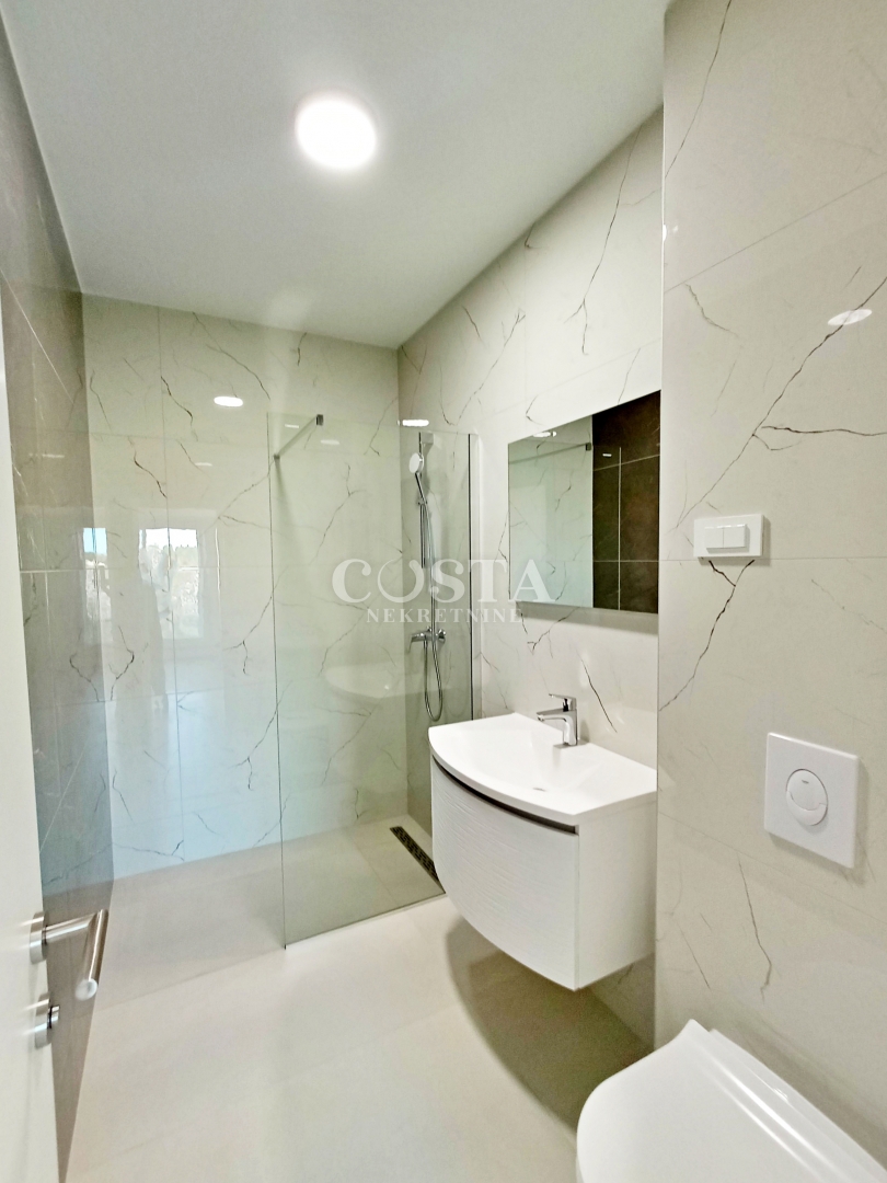 Flat For sale - ŠIBENSKO-KNINSKA VODICE