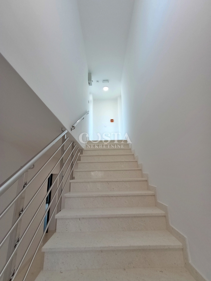 Flat For sale - ŠIBENSKO-KNINSKA VODICE