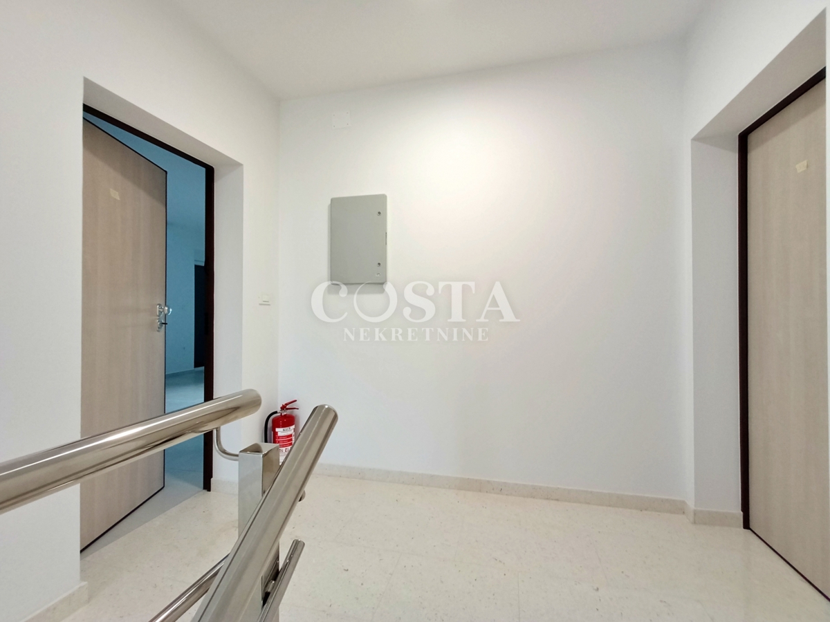 Flat For sale - ŠIBENSKO-KNINSKA VODICE