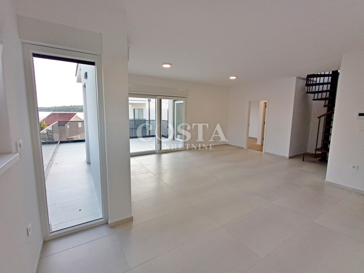 Flat For sale - ŠIBENSKO-KNINSKA VODICE
