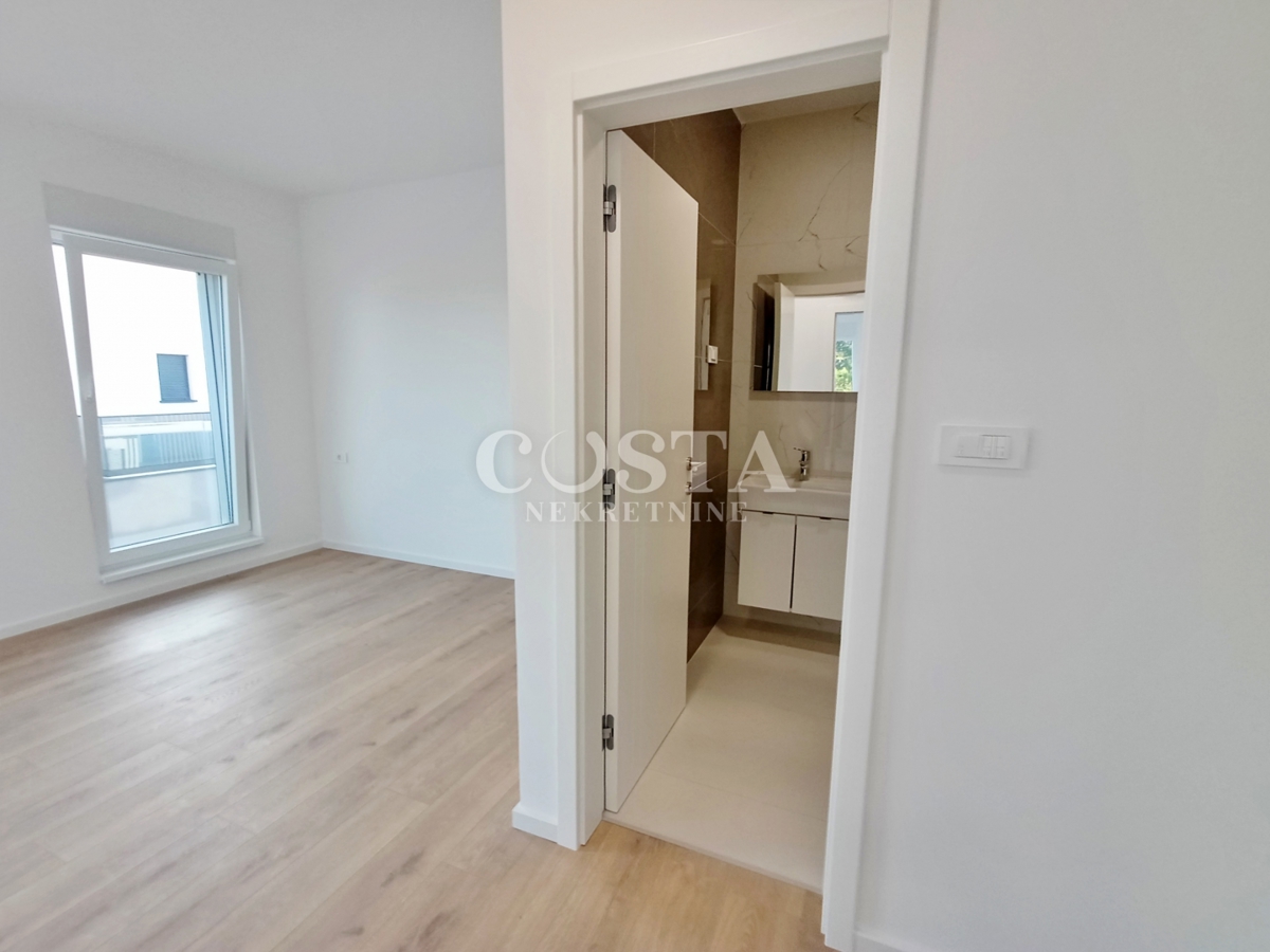 Flat For sale - ŠIBENSKO-KNINSKA VODICE