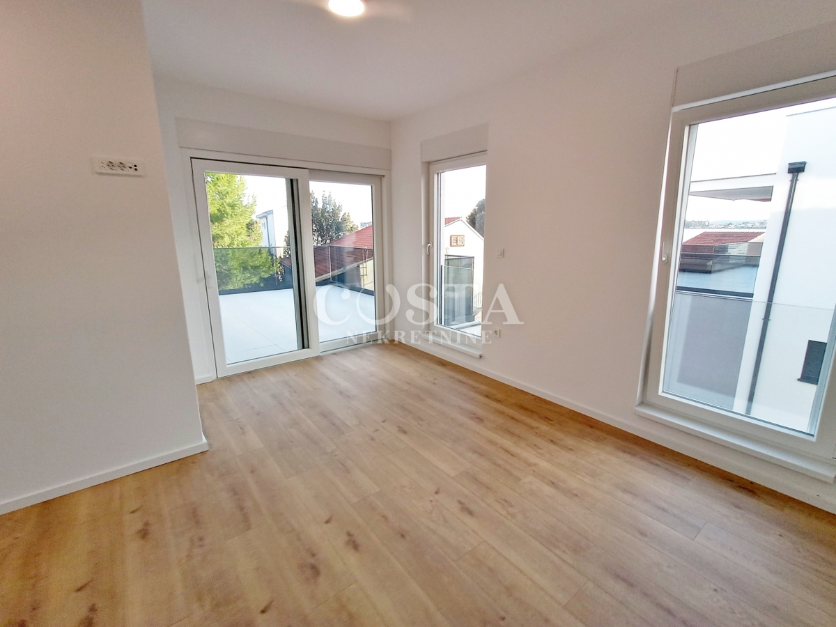 Flat For sale - ŠIBENSKO-KNINSKA VODICE