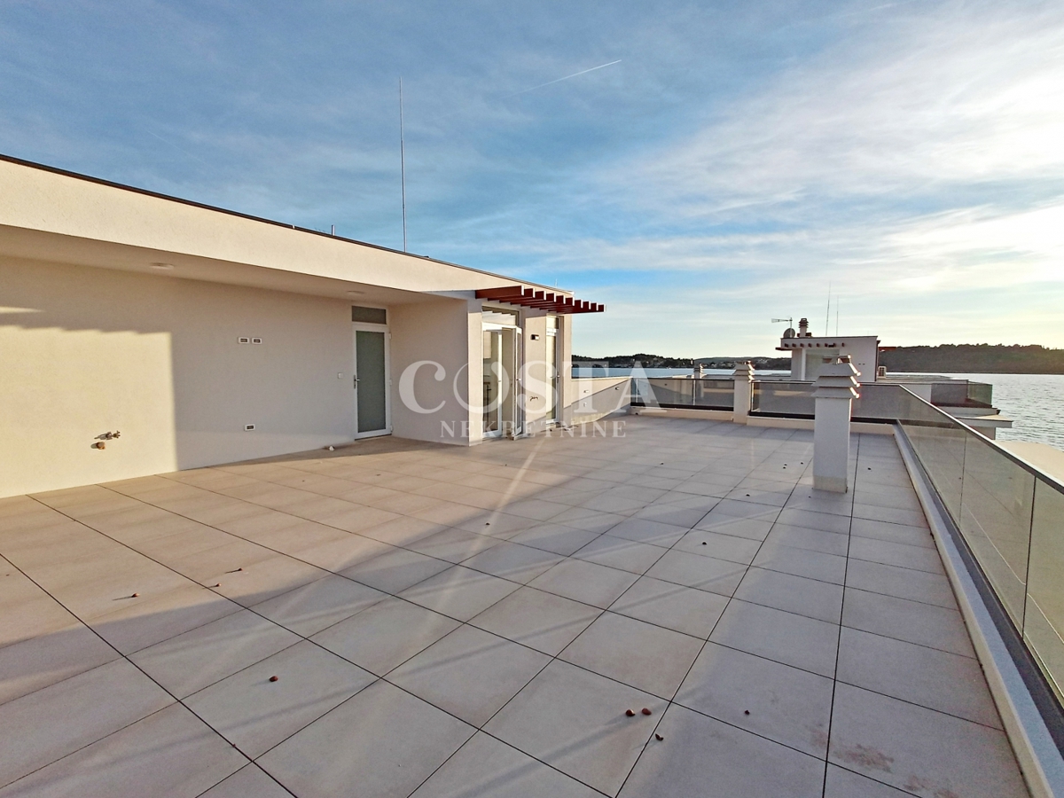 Flat For sale - ŠIBENSKO-KNINSKA VODICE