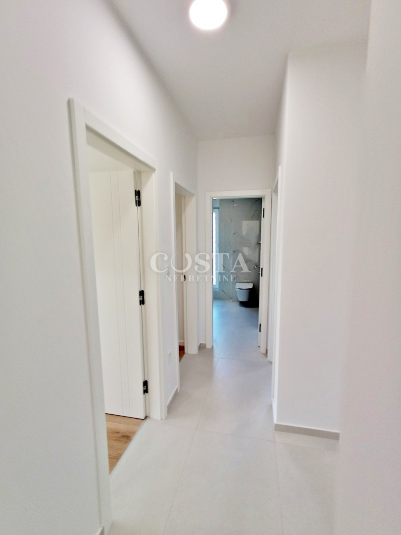 Flat For sale - ŠIBENSKO-KNINSKA VODICE