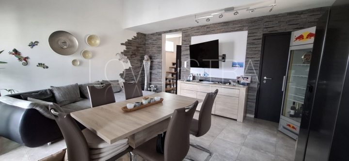 Flat for sale 76 m² – Funtana