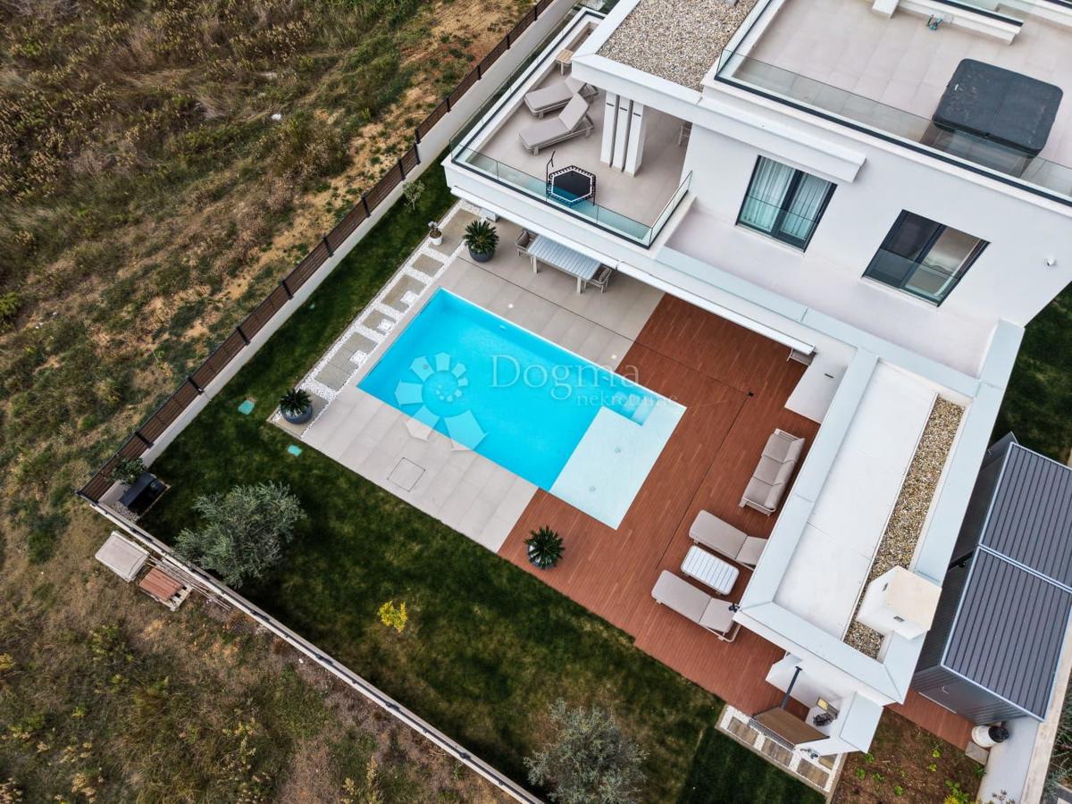 Maison À vendre - ZADARSKA PRIVLAKA