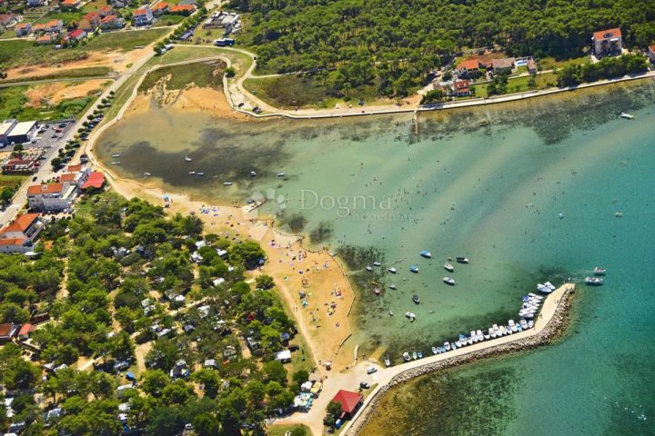 Land for sale 947 m² – Privlaka