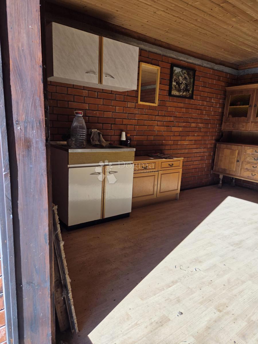 Maison À vendre - OSJEČKO-BARANJSKA ERDUT