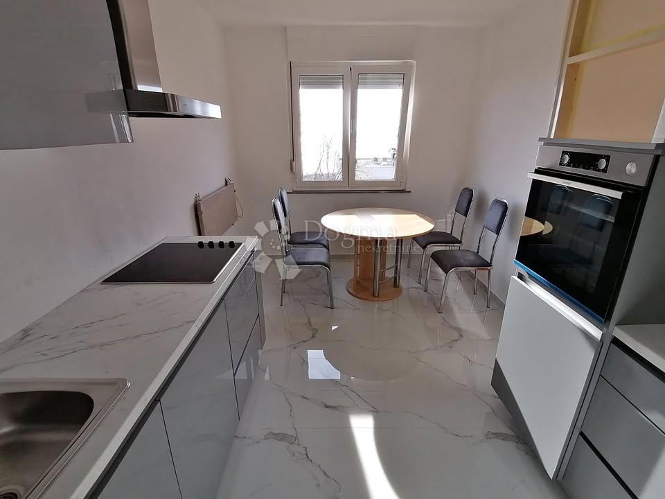 Apartmán Na predaj - PRIMORSKO-GORANSKA KASTAV
