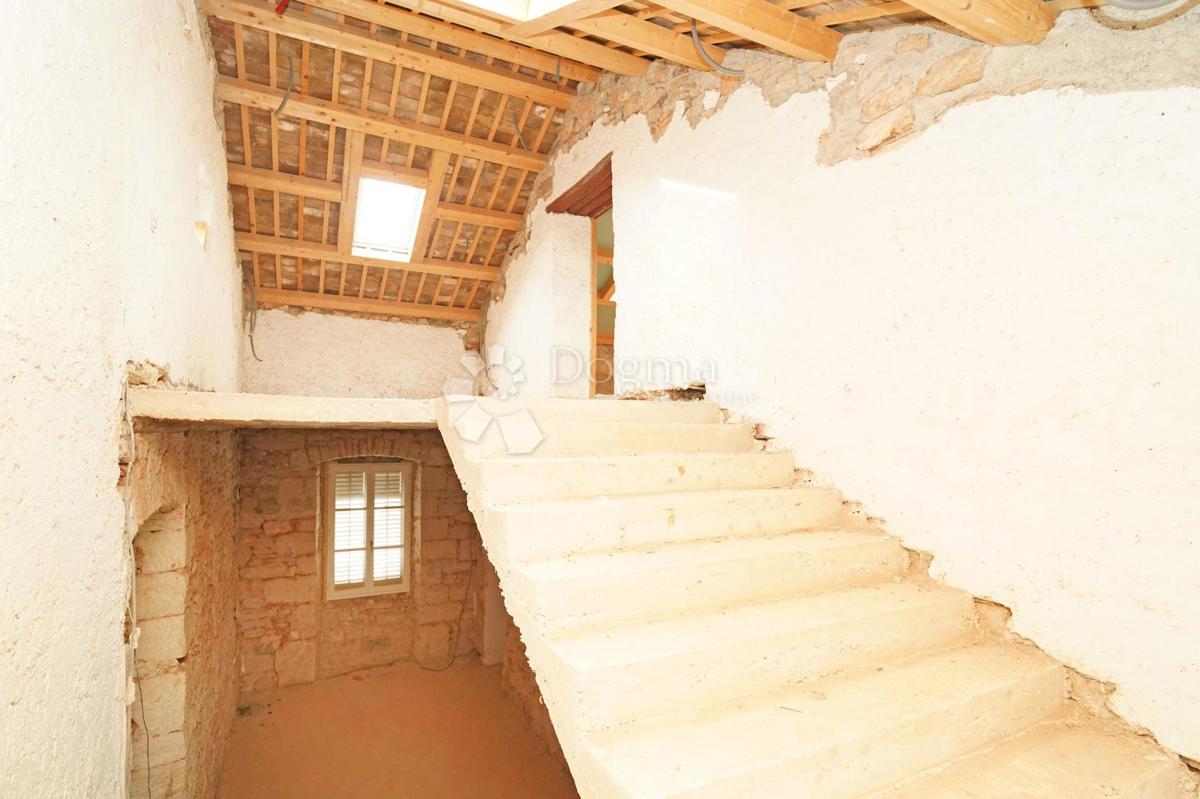 Stan Na prodaju - ISTARSKA SVETI LOVREČ