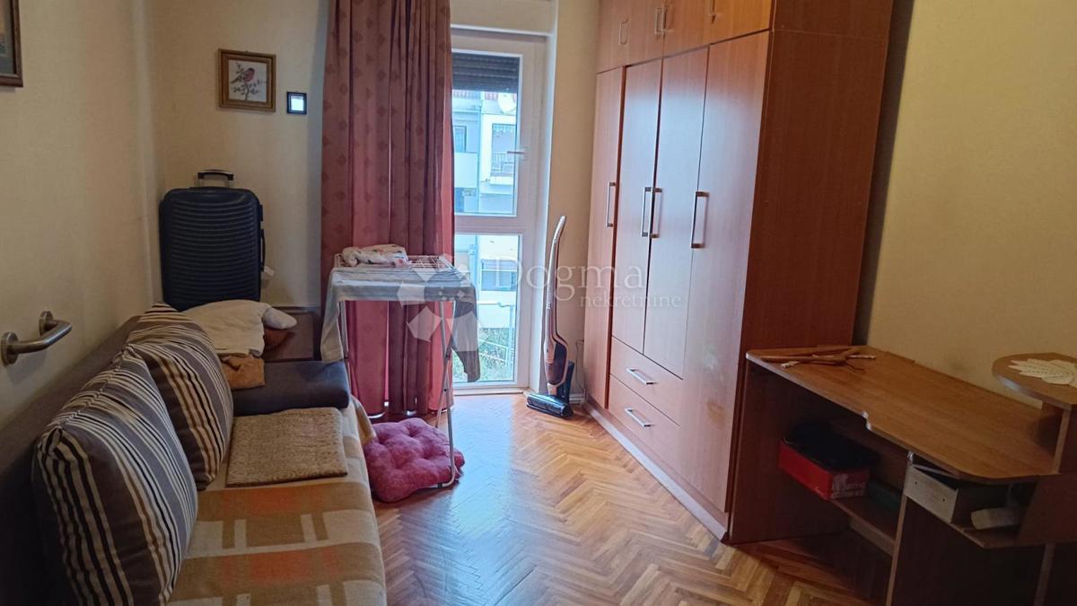 Apartma Na predaj - PRIMORSKO-GORANSKA KOSTRENA