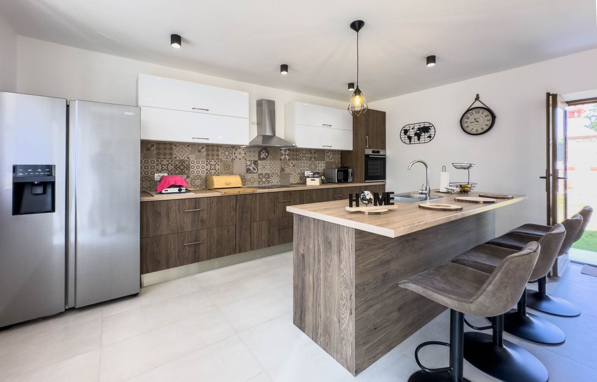 Haus Zu verkaufen - ISTARSKA SVETVINČENAT