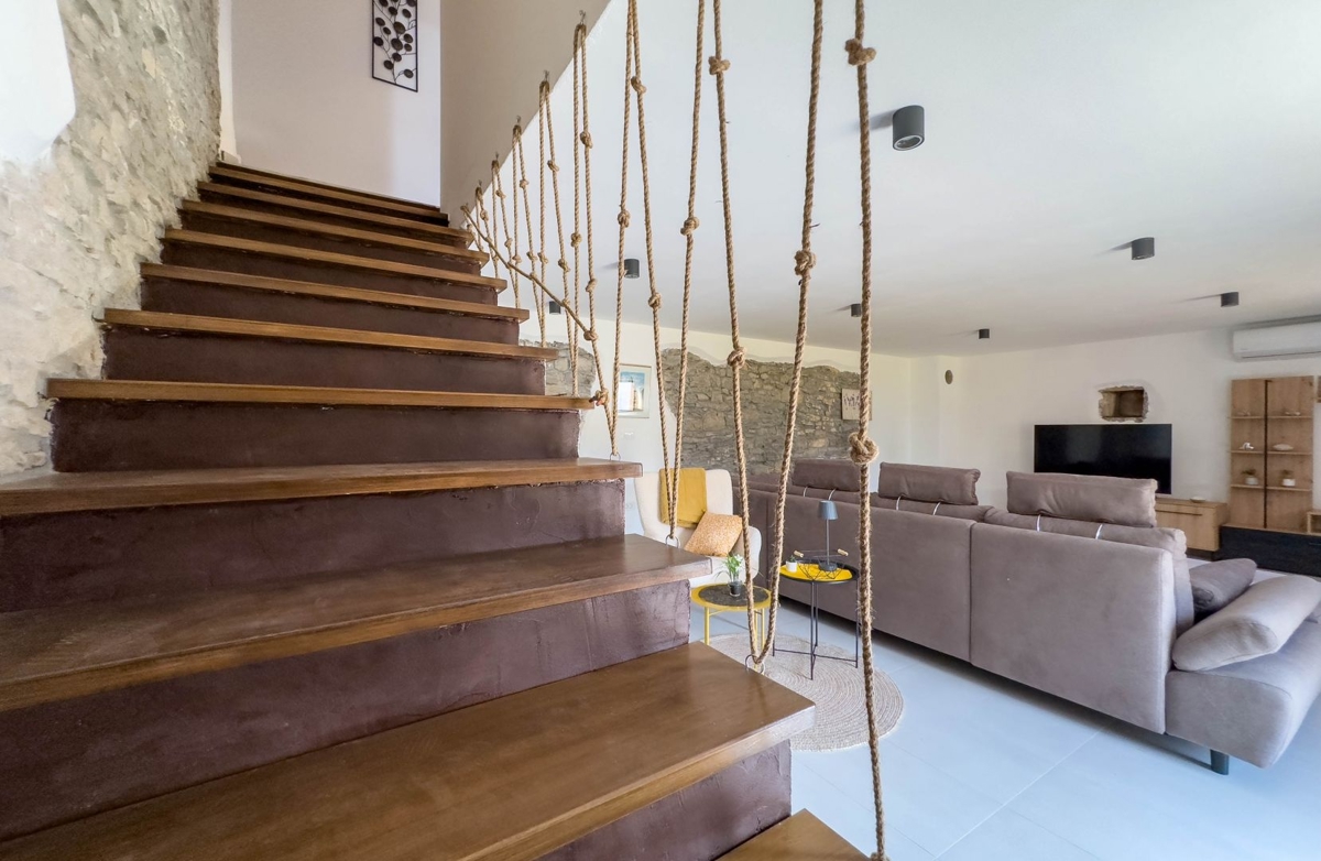 Haus Zu verkaufen - ISTARSKA SVETVINČENAT