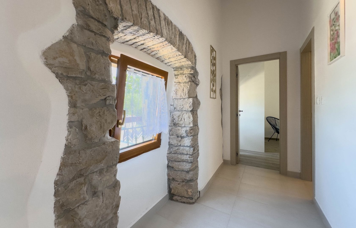 Haus Zu verkaufen - ISTARSKA SVETVINČENAT