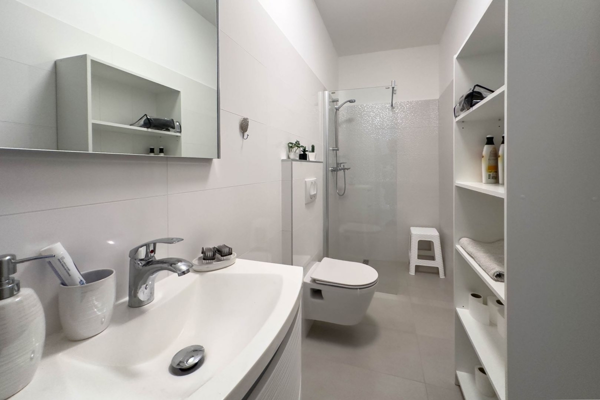 Haus Zu verkaufen - ISTARSKA SVETVINČENAT