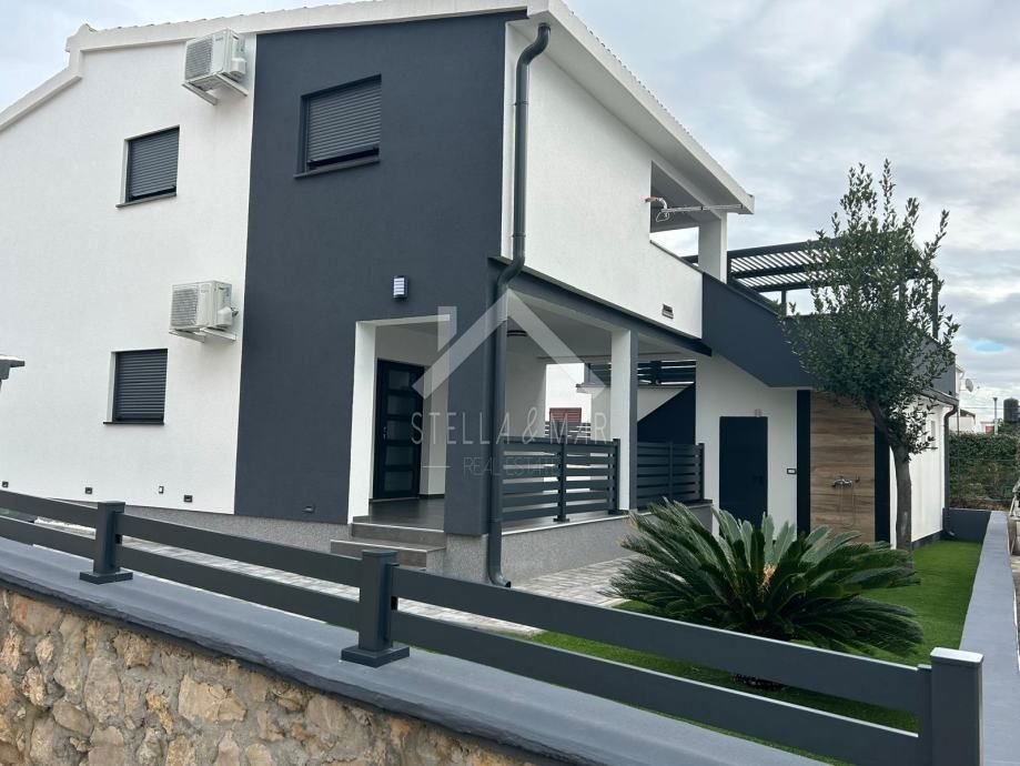 House For sale - Zadarska Vir - foto 1/18