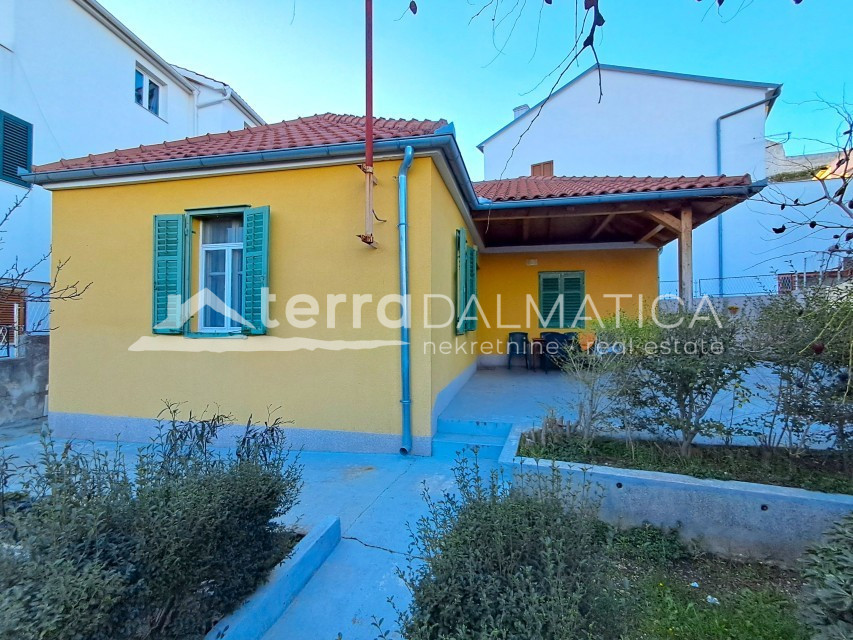 Kuća Na prodaju - ŠIBENSKO-KNINSKA ŠIBENIK