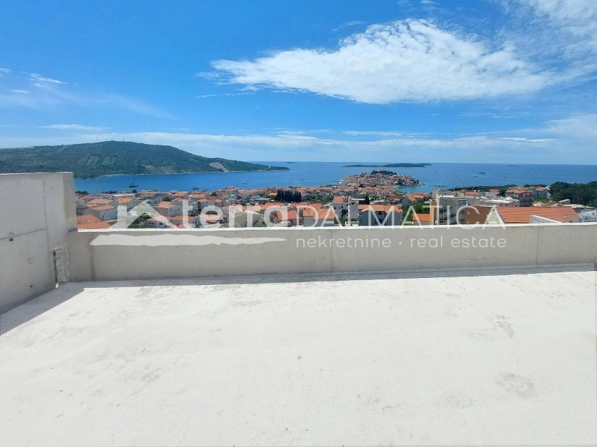Appartement À vendre - šibensko-kninska Primošten - foto 1/6