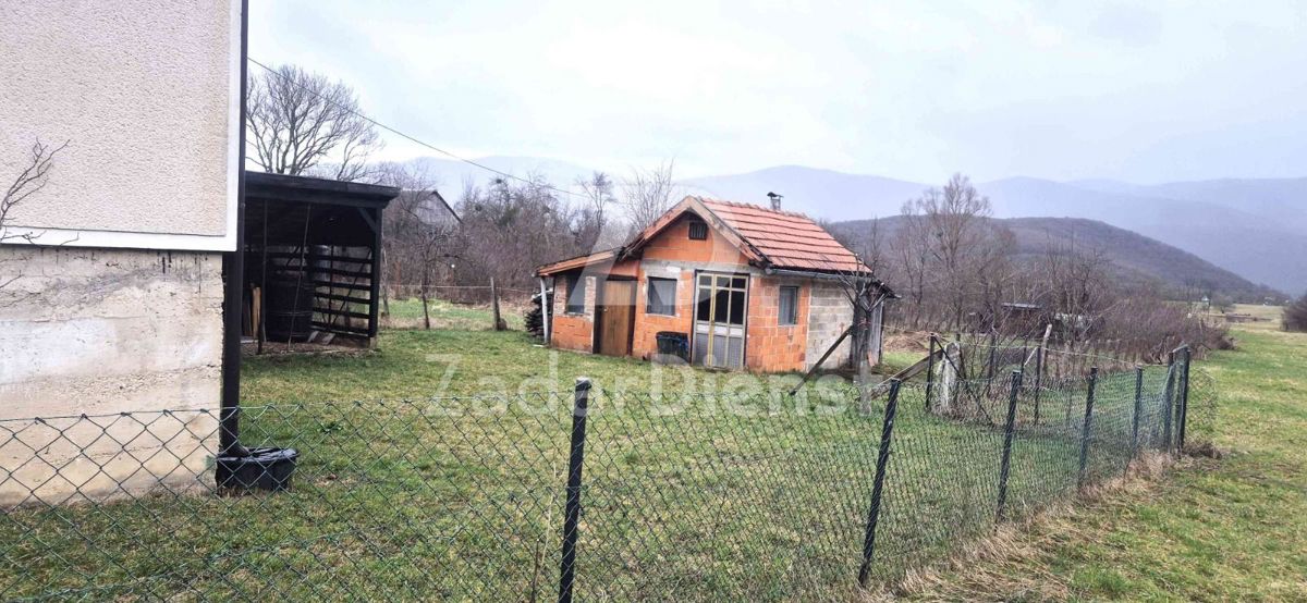 Kuća Na prodaju - LIČKO-SENJSKA DONJI LAPAC